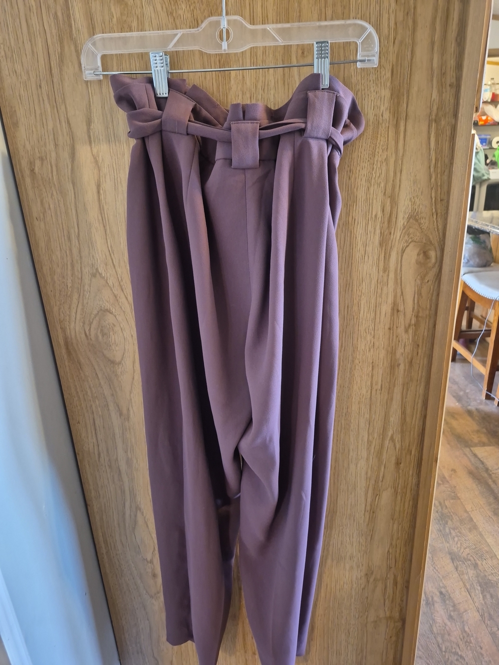 High-Waist Paperbag Trousers in Dusty Plum - Picture 6 of 6